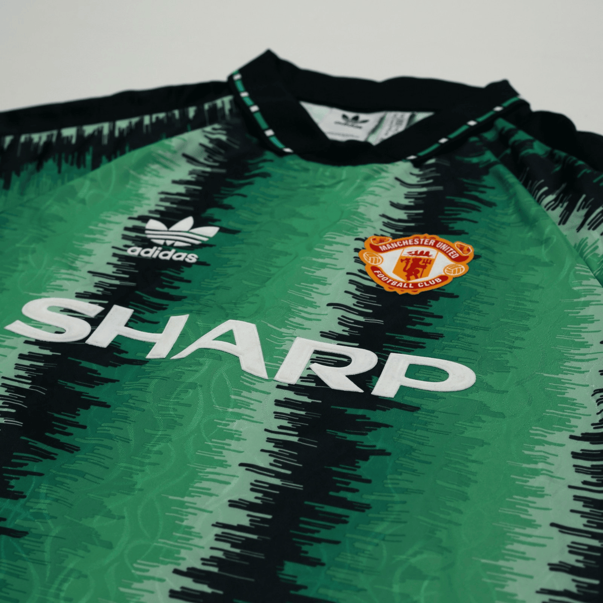 1990/92 Schmeichel #1 Manchester United adidas Originals Football Shirt (M)