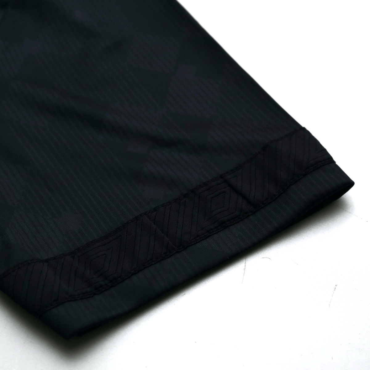 1990 New Order x Umbro Retro Blackout Football Shirt (S) Italia 90 England