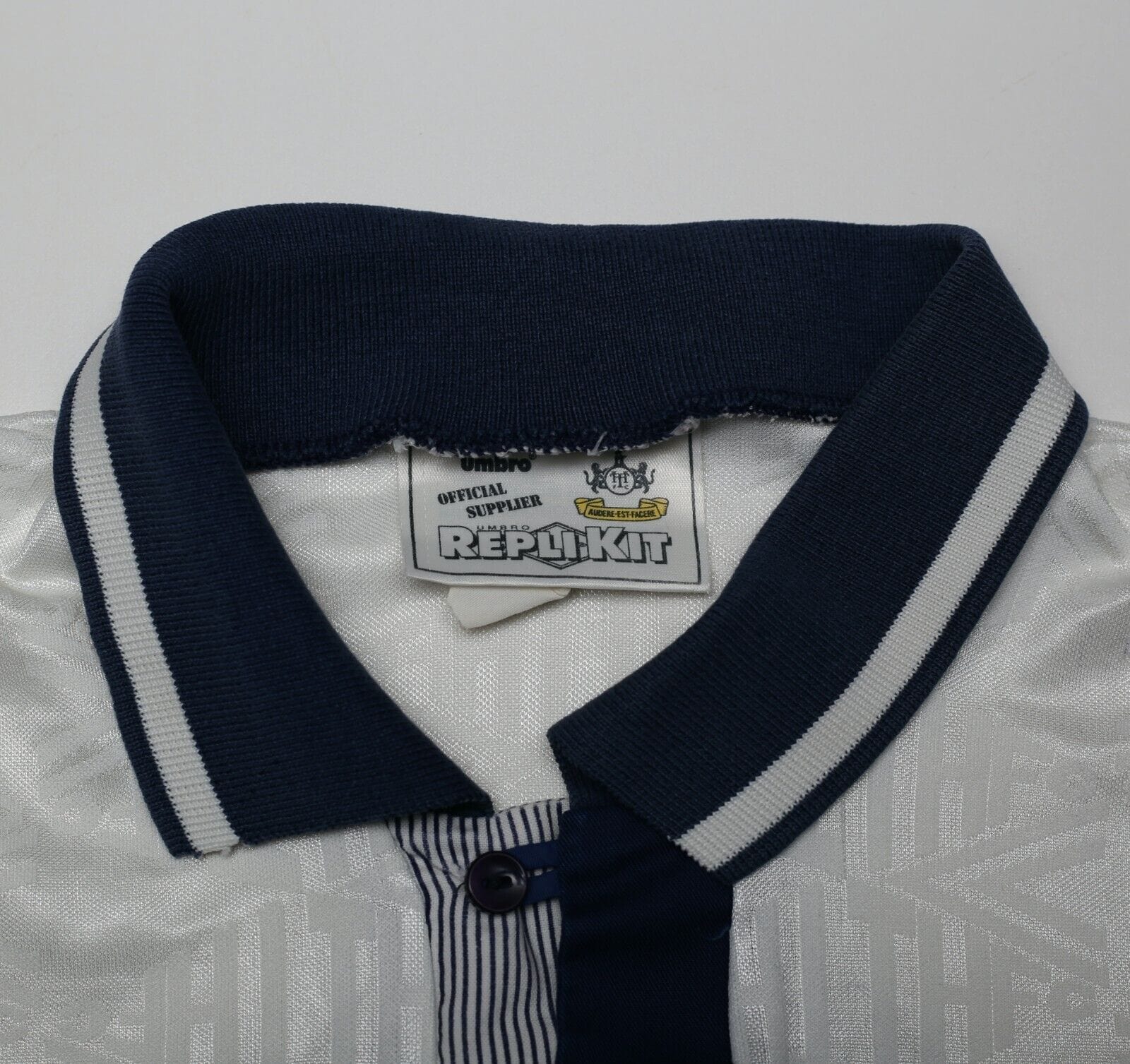 1991/92 GASCOIGNE #8 Tottenham Hotspur Vintage Umbro Home Football Shirt (L)