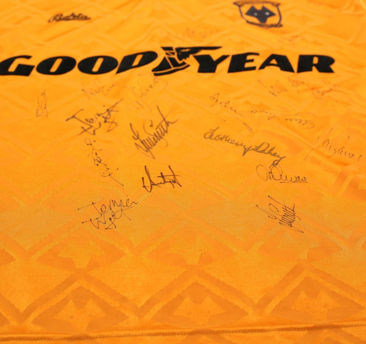 1991/92 WOLVERHAMPTON WANDERERS Vintage Bukta Home Football Shirt (M) SIGNED