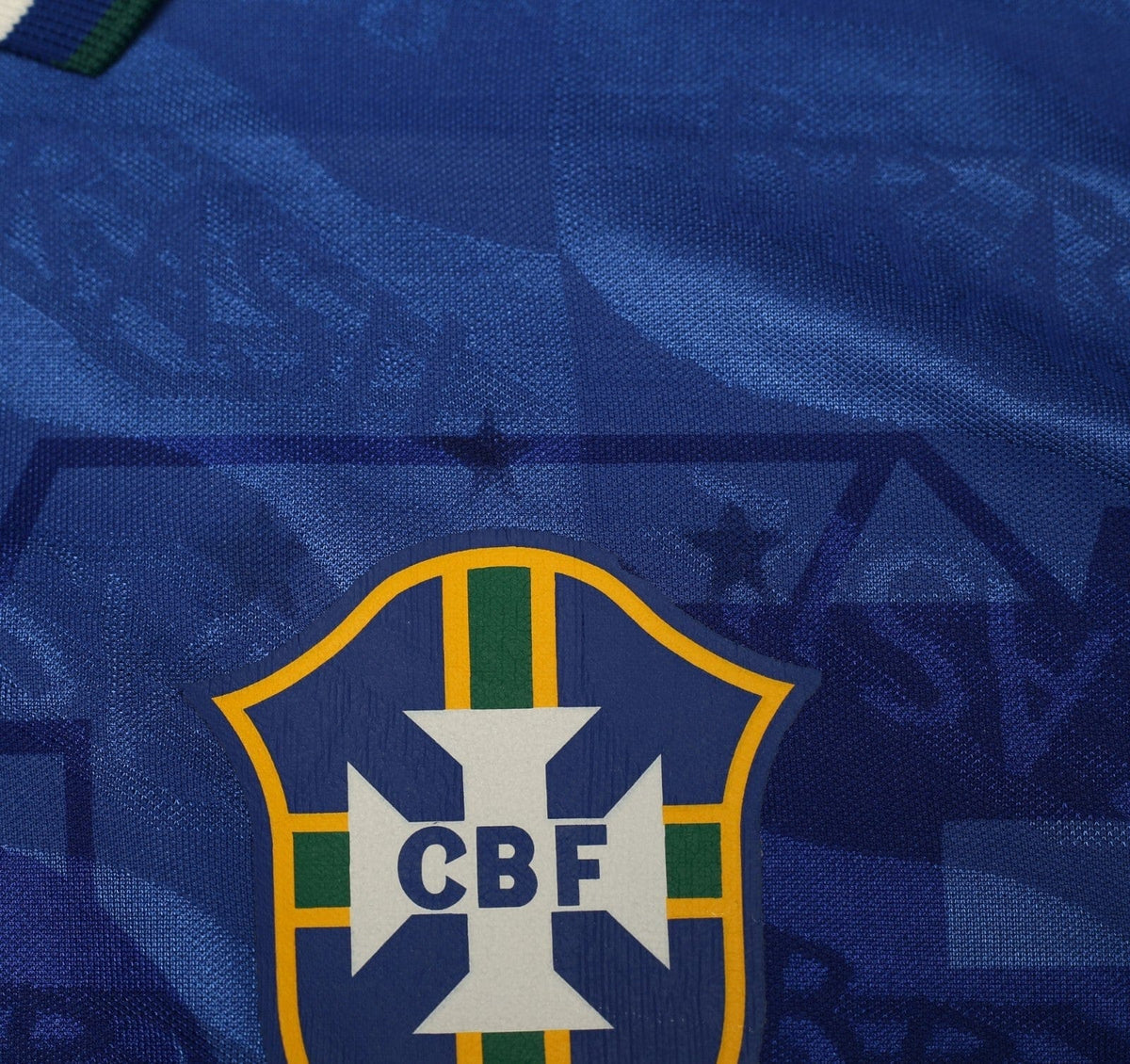 1991/93 BRAZIL Vintage Umbro Away Football Shirt (L)