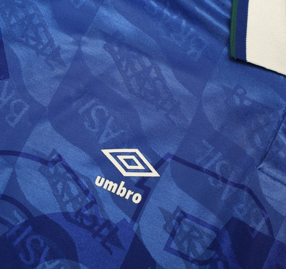 1991/93 BRAZIL Vintage Umbro Away Football Shirt (L)