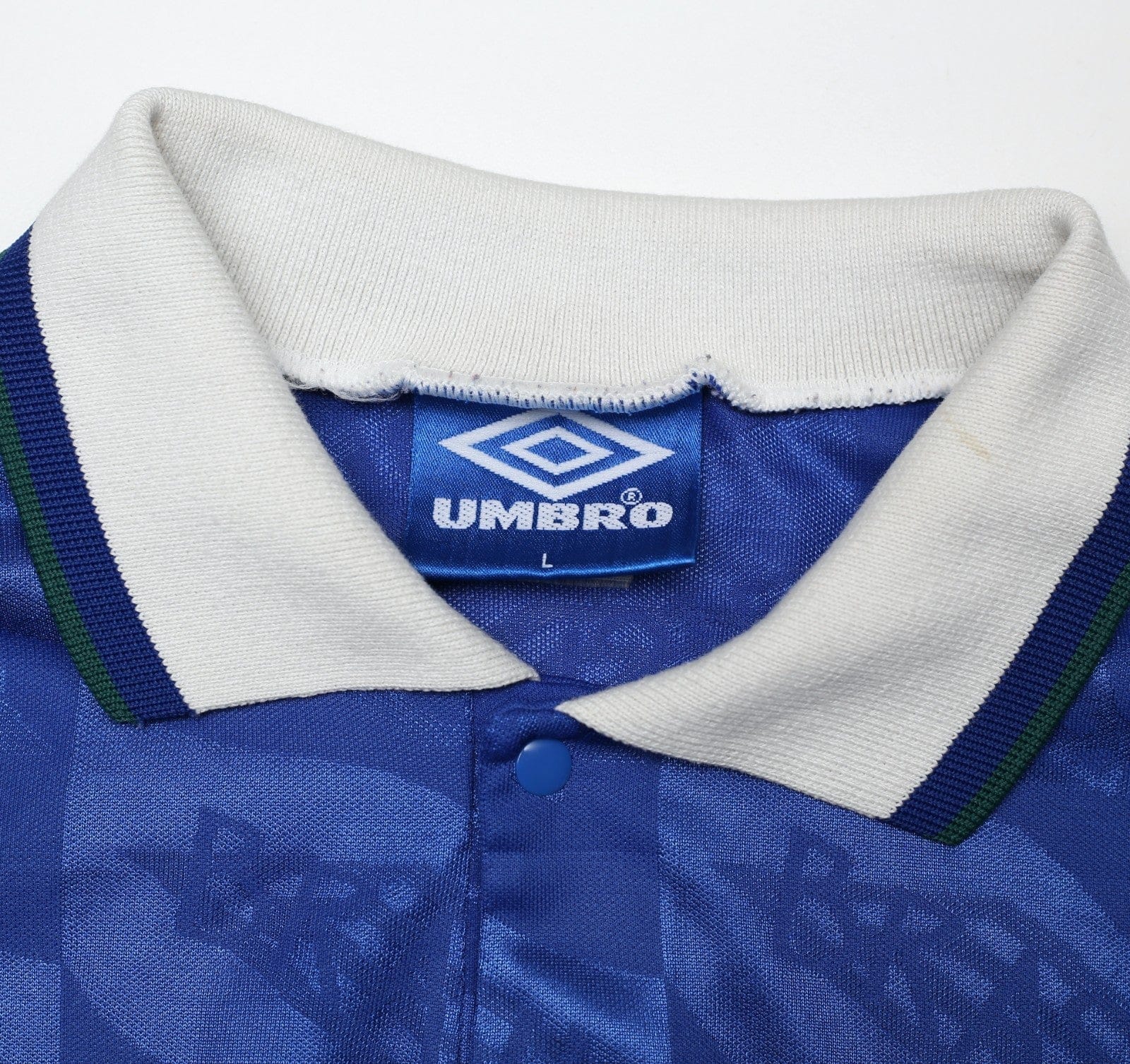 1991/93 BRAZIL Vintage Umbro Away Football Shirt (L)