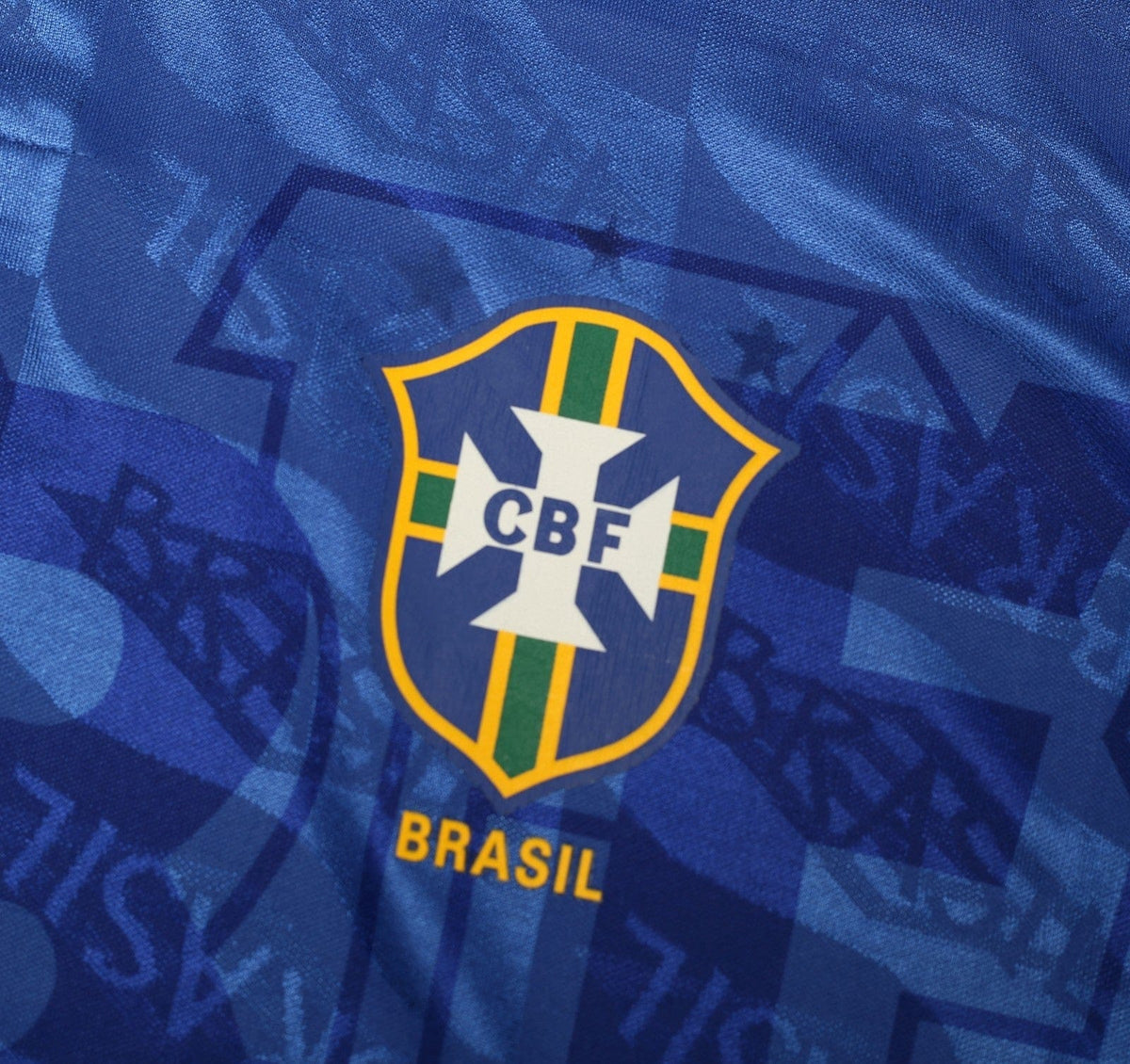 1991/93 BRAZIL Vintage Umbro Away Football Shirt (L)