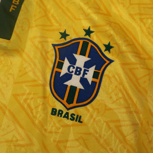 1991/93 Brazil Vintage Umbro Home Football Shirt (L)