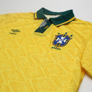 1991/93 Brazil Vintage Umbro Home Football Shirt (L)