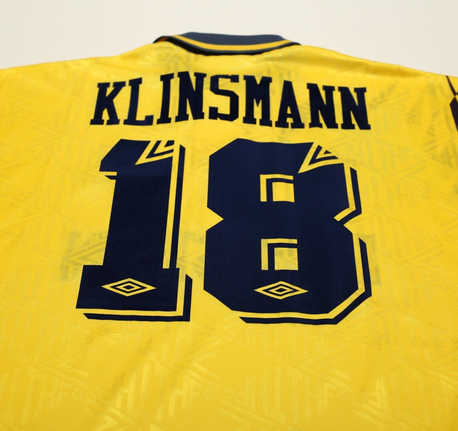 1991/95 KLINSMANN #18 Tottenham Hotspur Vintage Umbro Away Football Shirt (L)
