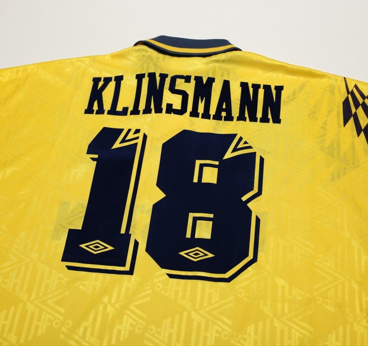 1991/95 KLINSMANN #18 Tottenham Hotspur Vintage Umbro Away Football Shirt (L)