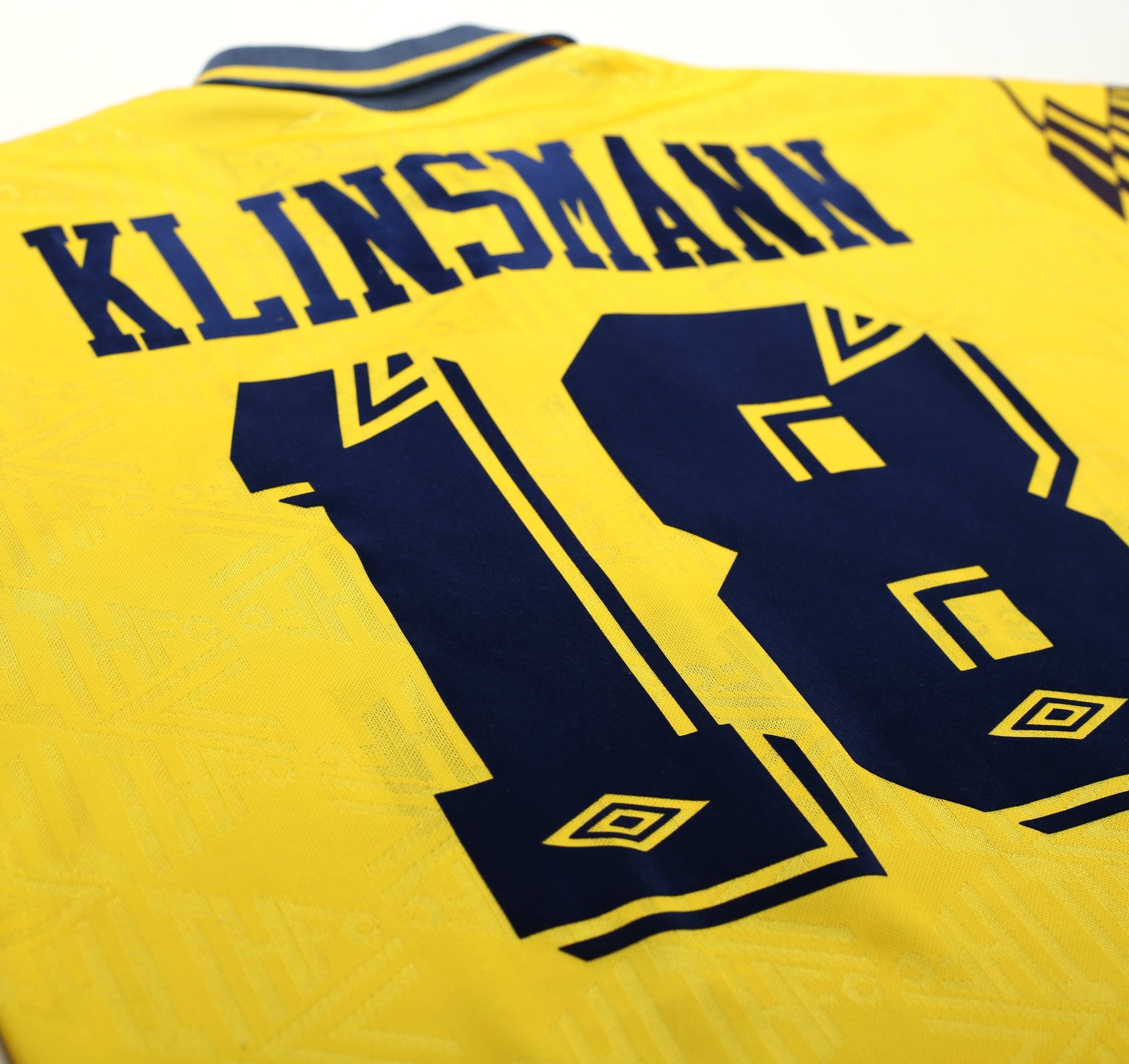 1991/95 KLINSMANN #18 Tottenham Hotspur Vintage Umbro Away Football Shirt (M)