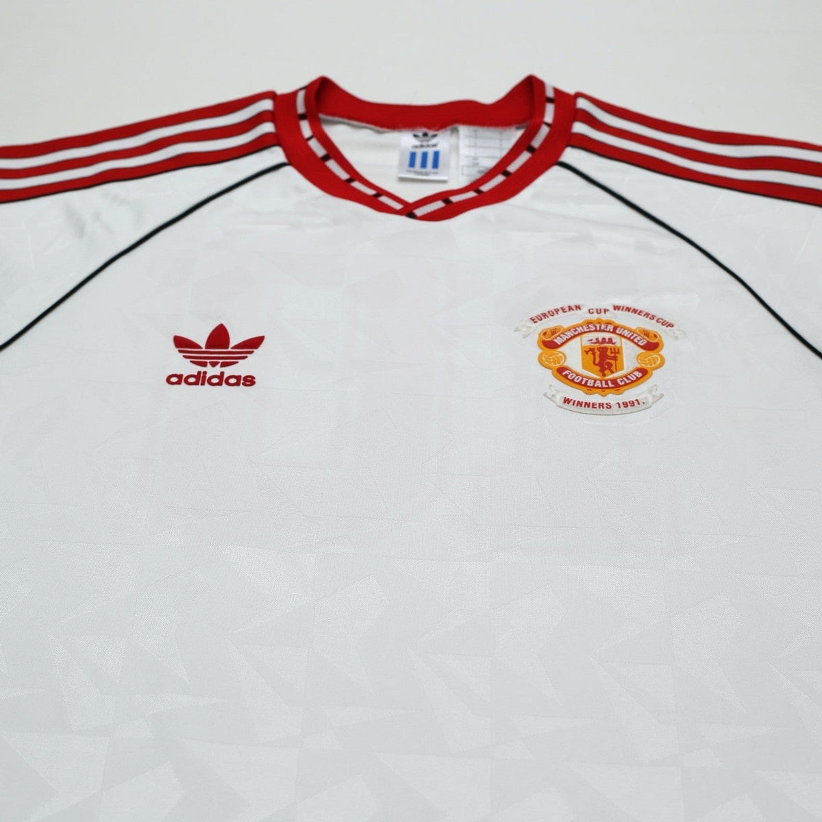 1991 Hughes #10 Manchester United adidas Cup Winners Cup Football Shirt (L)
