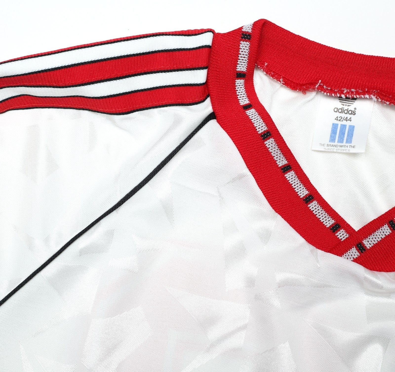 1991 HUGHES #10 Manchester United adidas Cup Winners Cup Football Shirt (M)