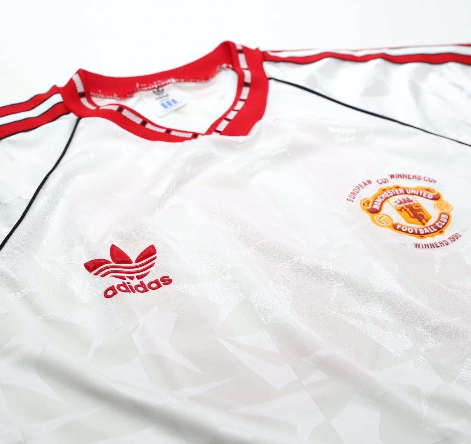 1991 HUGHES #10 Manchester United adidas Cup Winners Cup Football Shirt (M)