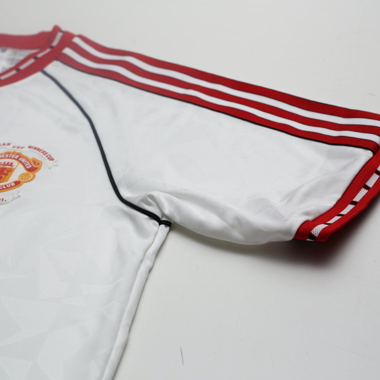 1991 Robson #7 Manchester United Retro adidas Cup Winners Cup Football Shirt (M)