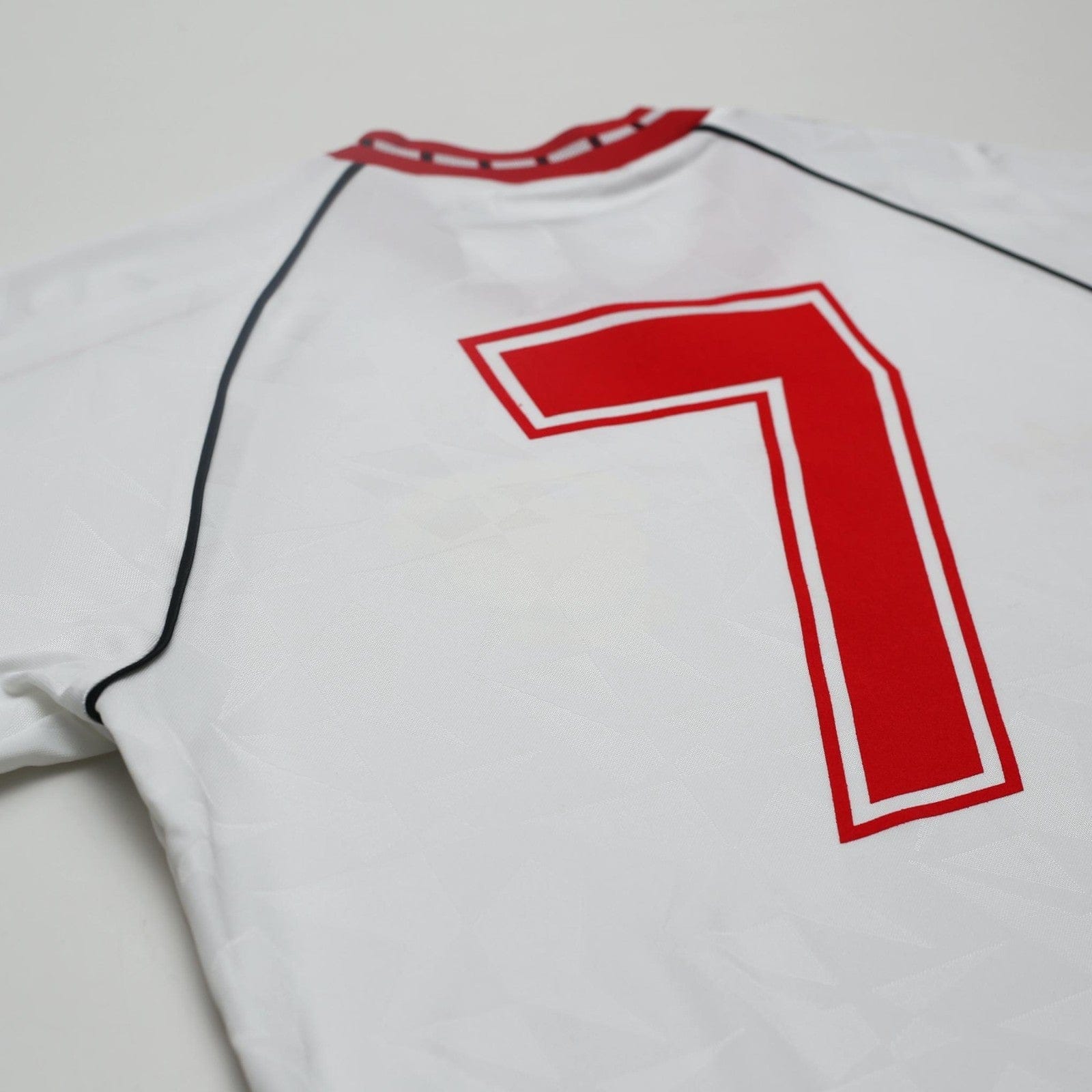 1991 Robson #7 Manchester United Retro adidas Cup Winners Cup Football Shirt (M)