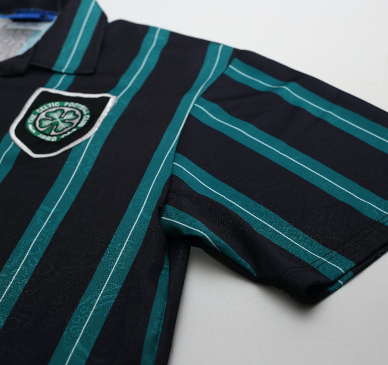 1992/93 McAVENNIE #9 Celtic Vintage Umbro Away Football Shirt (XL)