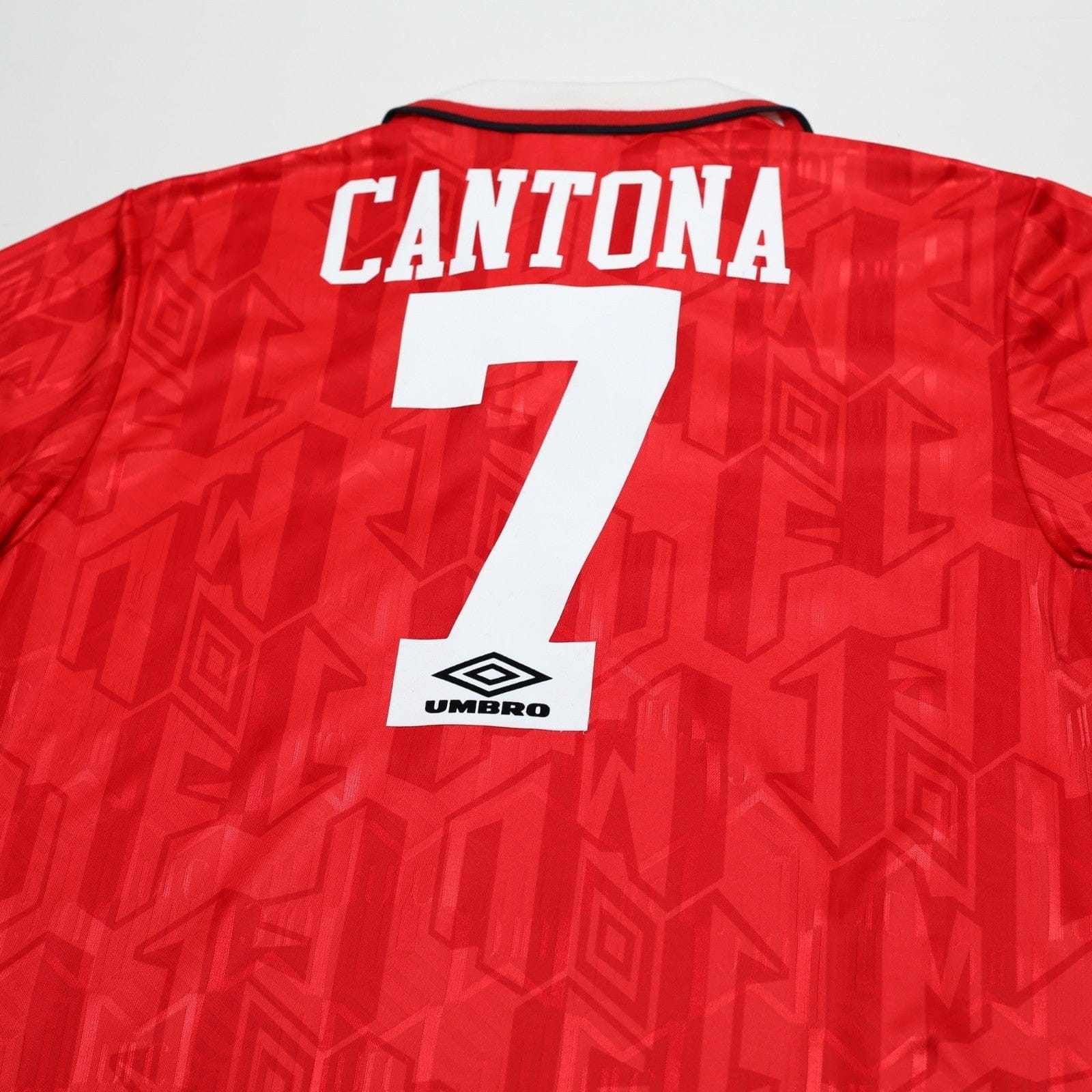 1992/94 Cantona #7 Manchester United Vintage Umbro Home Football Shirt (L)