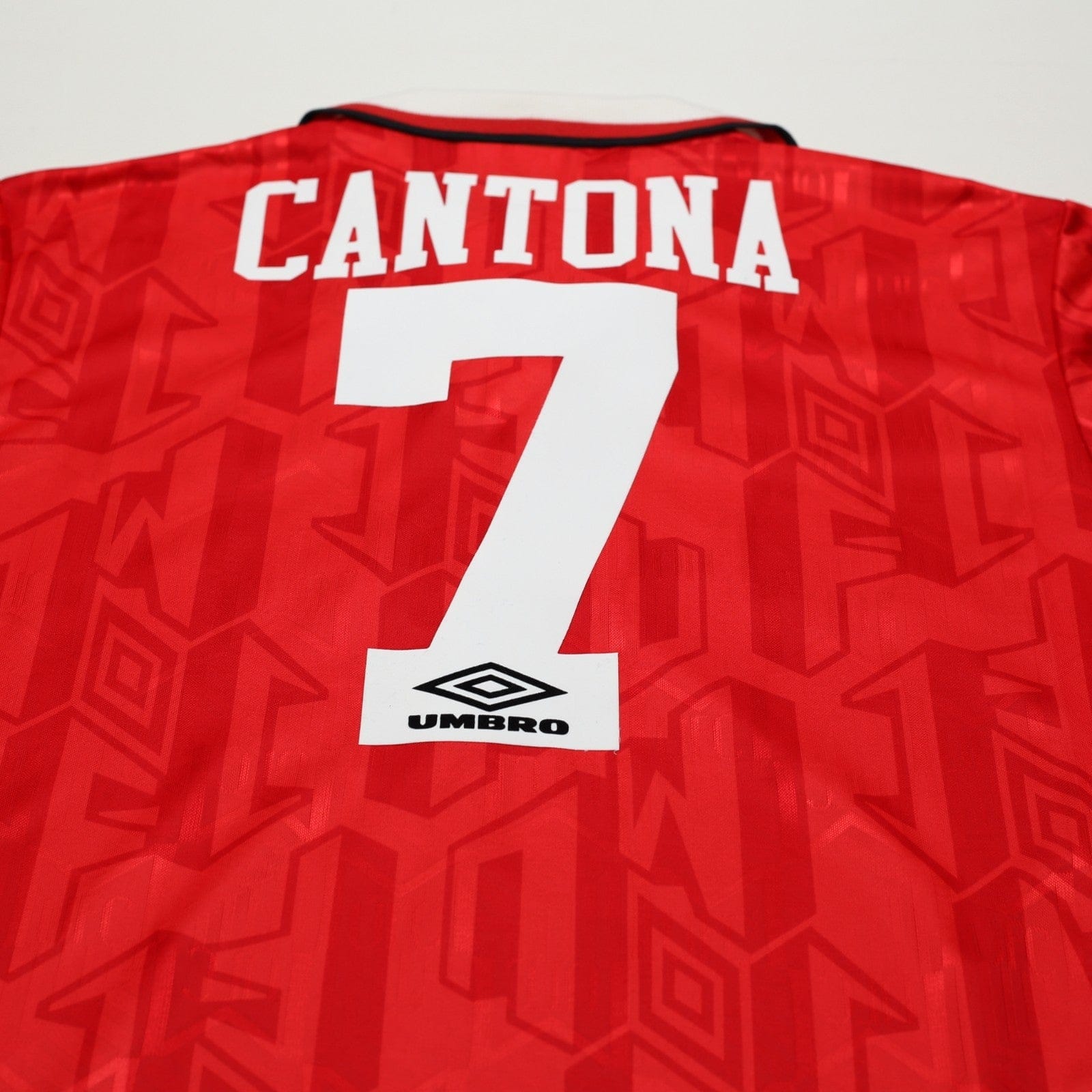 1992/94 Cantona #7 Manchester United Vintage Umbro Home Football Shirt (L)