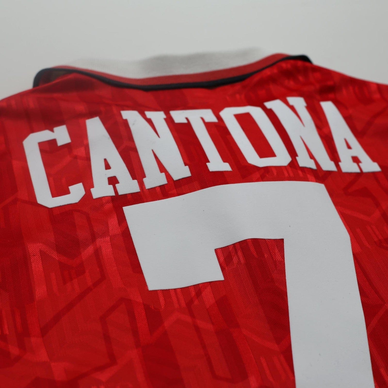 1992/94 Cantona #7 Manchester United Vintage Umbro Home Football Shirt (S)