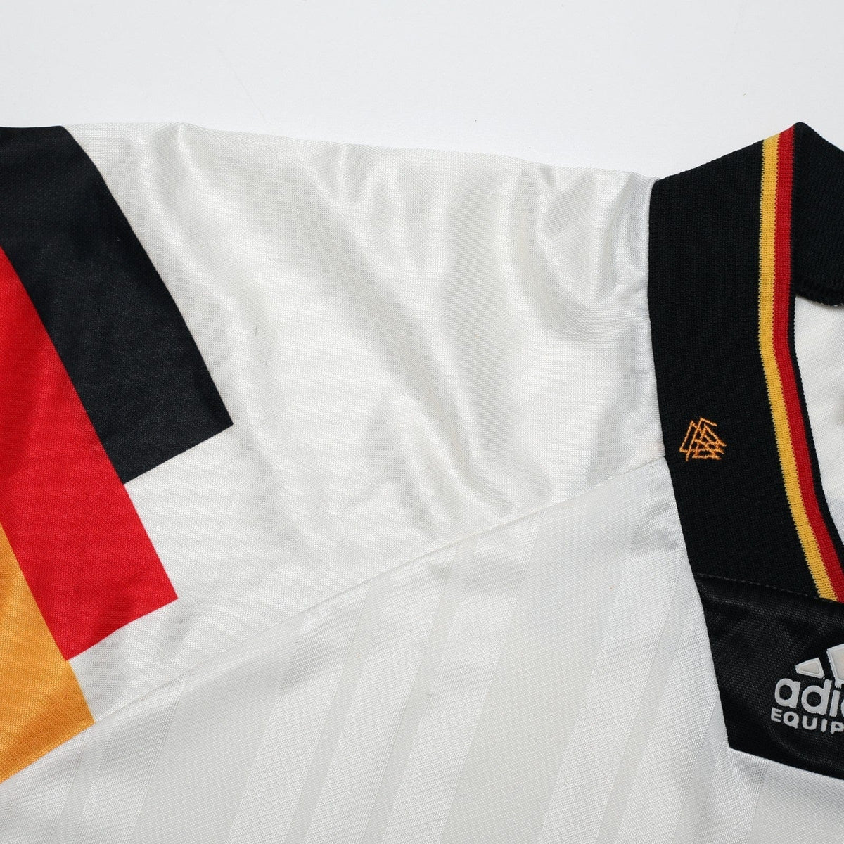 1992/94 Voller #9 Germany Vintage adidas Home Football Shirt (L) EURO 92