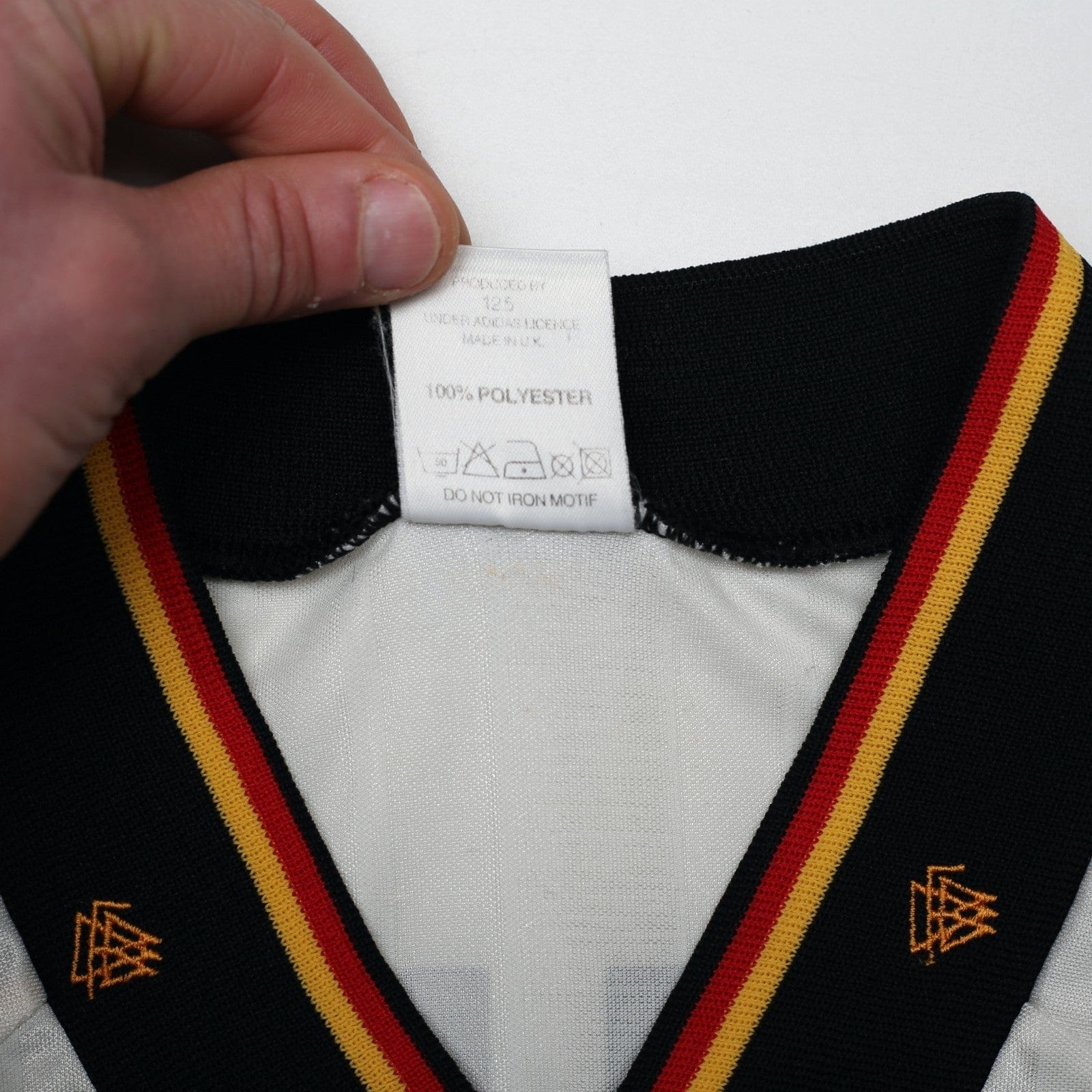 1992/94 Voller #9 Germany Vintage adidas Home Football Shirt (L) EURO 92