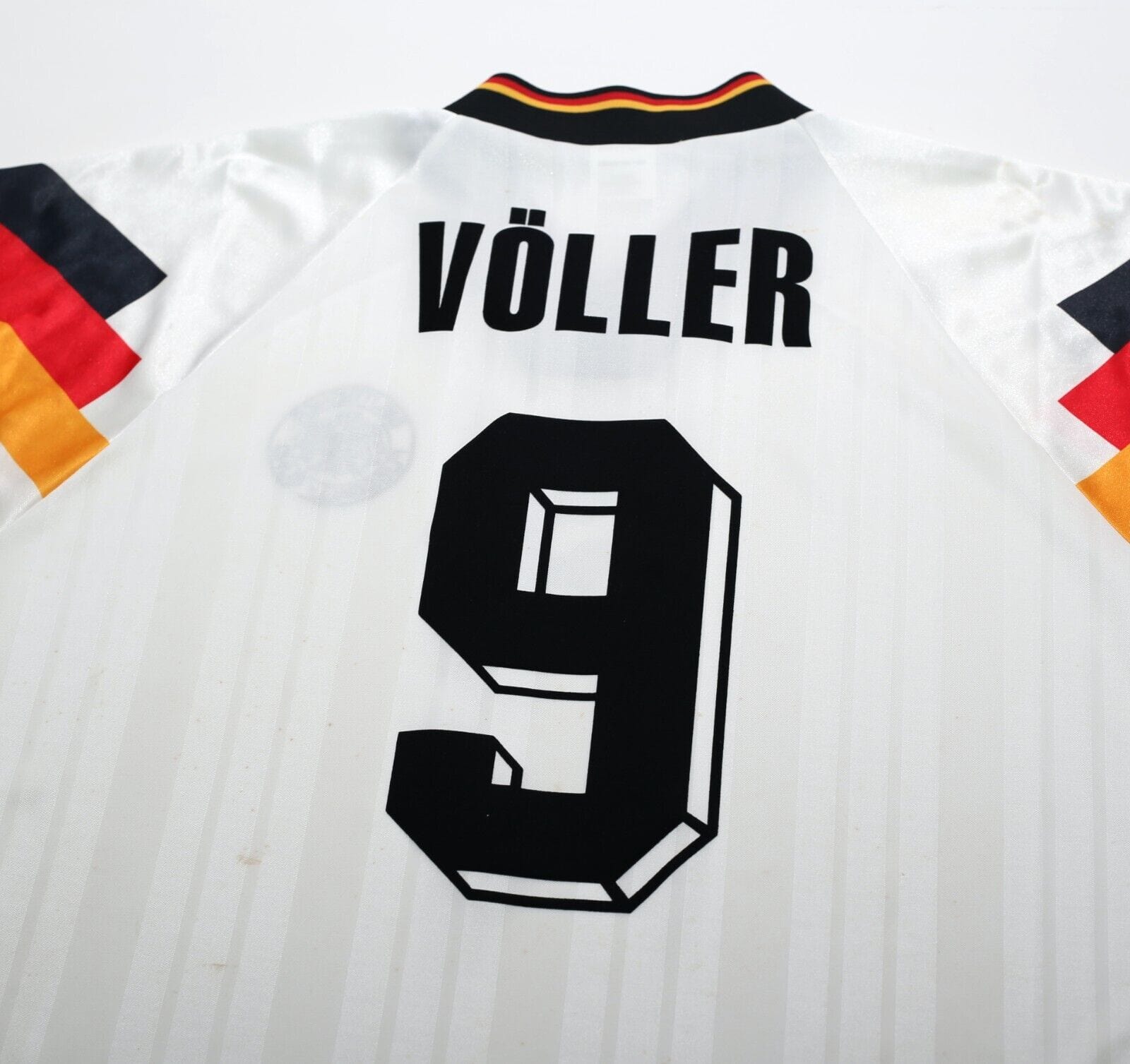 1992/94 VOLLER #9 Germany Vintage adidas Home Football Shirt (L) EURO 92