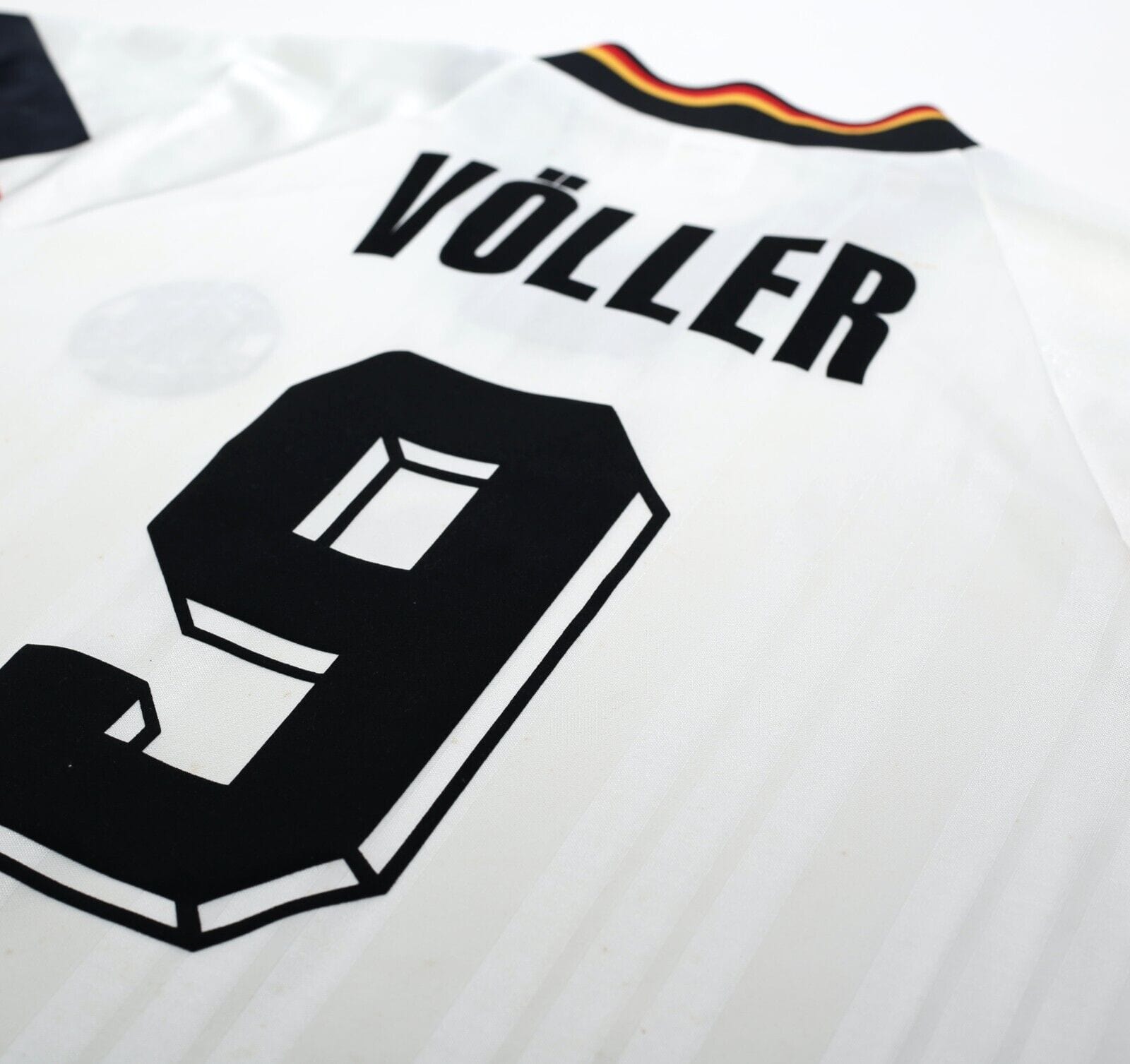 1992/94 VOLLER #9 Germany Vintage adidas Home Football Shirt (L) EURO 92