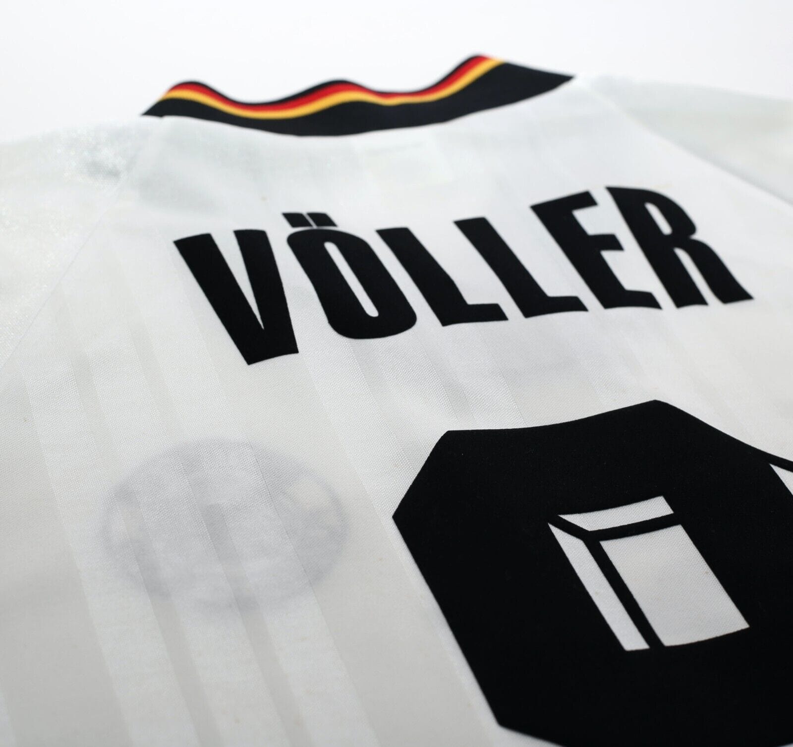 1992/94 VOLLER #9 Germany Vintage adidas Home Football Shirt (L) EURO 92