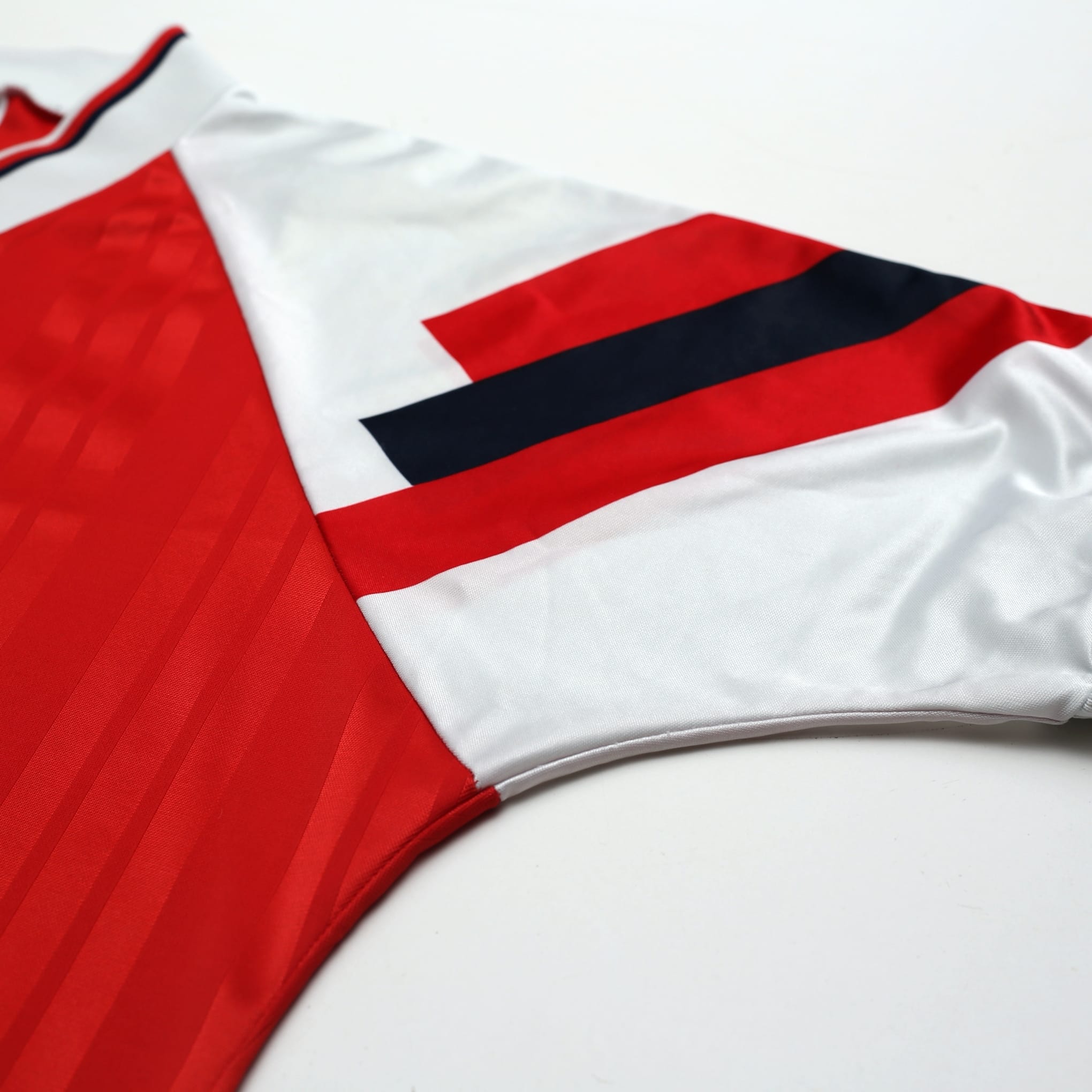 1992/94 Wright #8 Arsenal Vintage adidas Home Football Shirt (L)