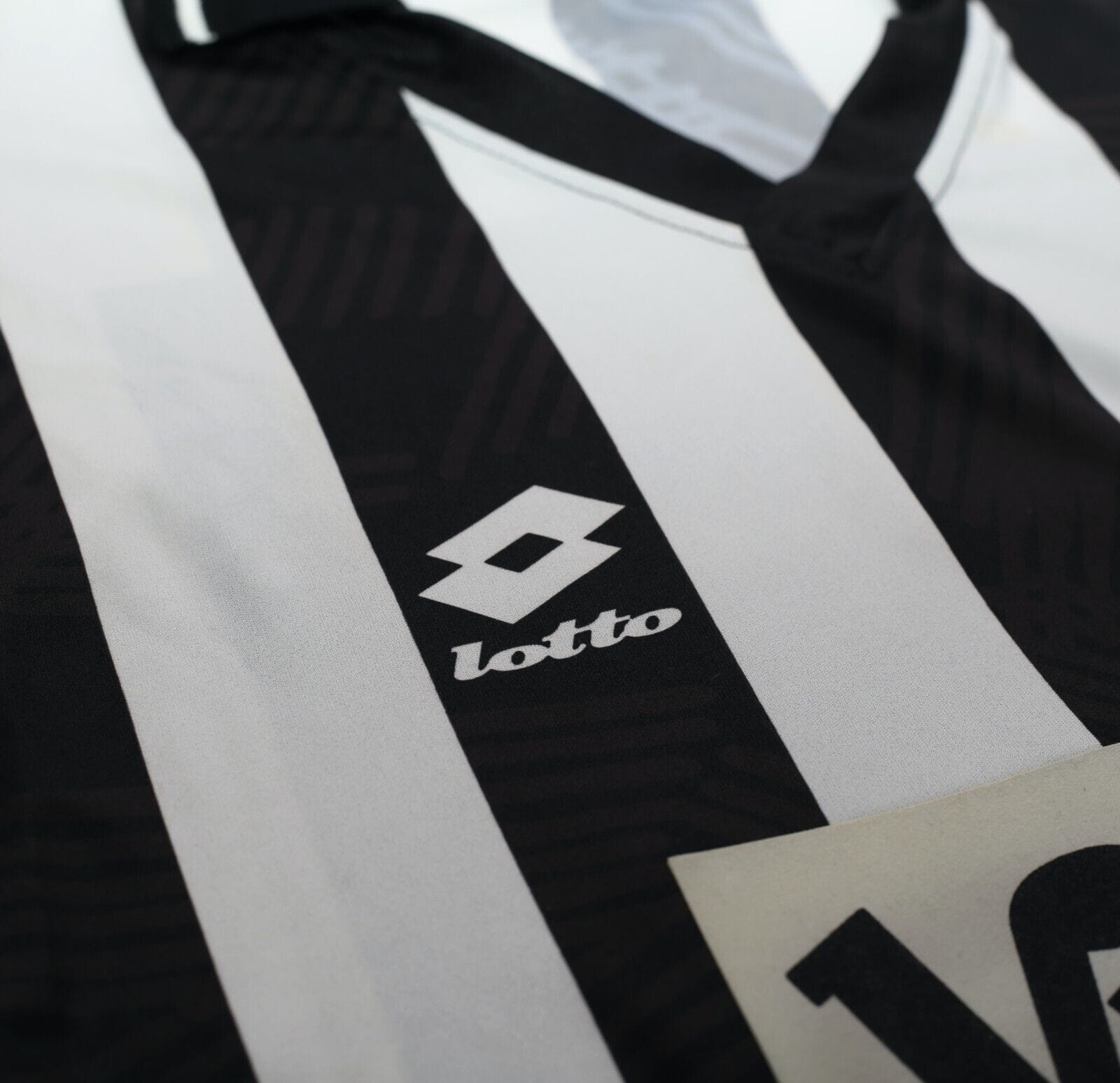 1993/94 BRANCA #9 Udinese Vintage Lotto Long Sleeve Home Football Shirt (L/XL)