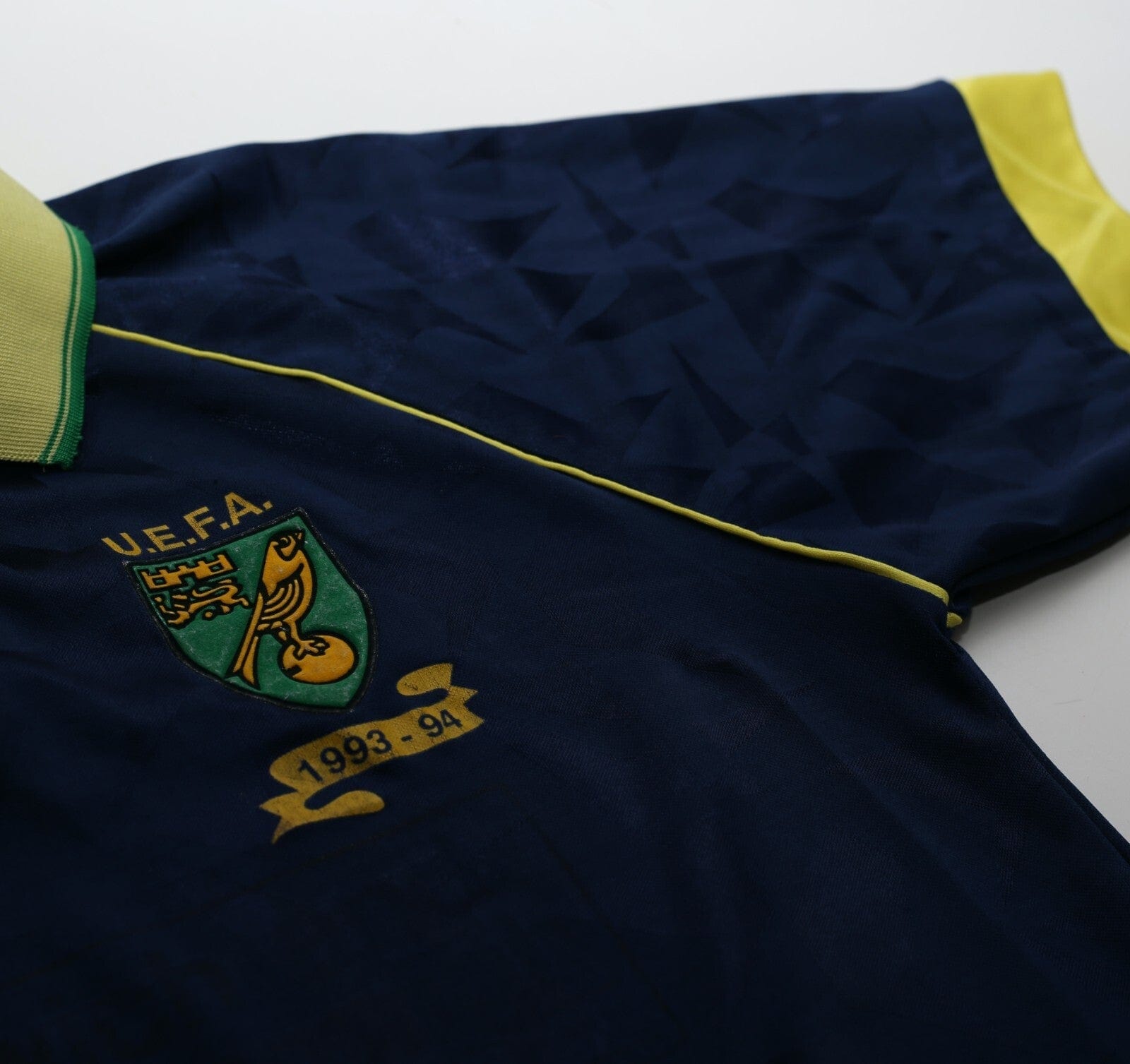 1993/94 NORWICH CITY Vintage Ribero UEFA Cup Away Shirt (S)