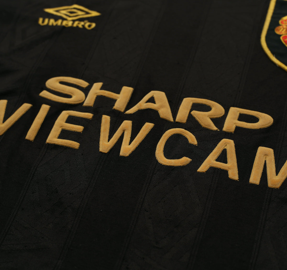 1993/95 CANTONA #7 Manchester United Vintage Umbro Away Football Shirt (L/XL)