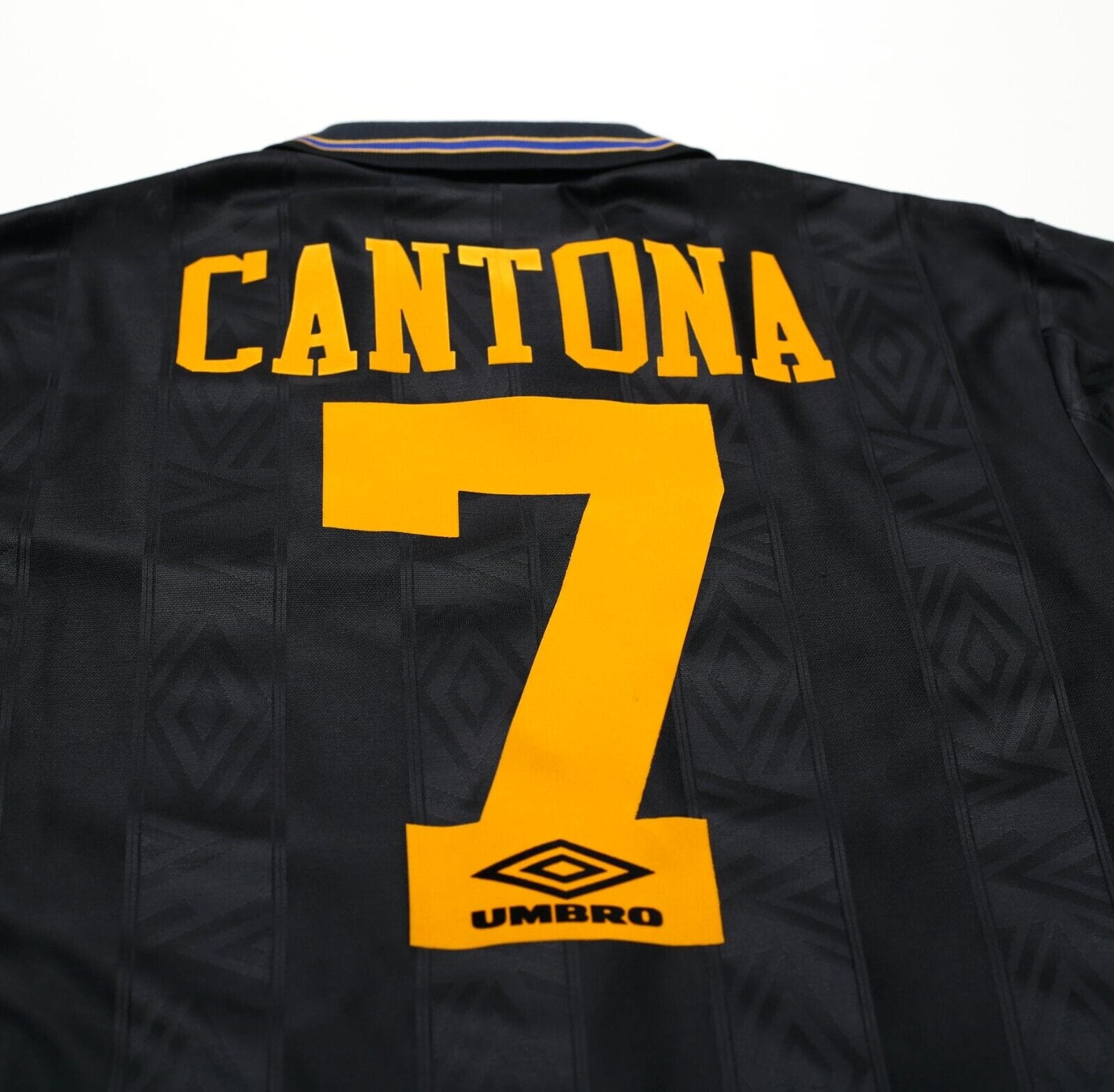 1993/95 CANTONA #7 Manchester United Vintage Umbro Away Football Shirt (M)