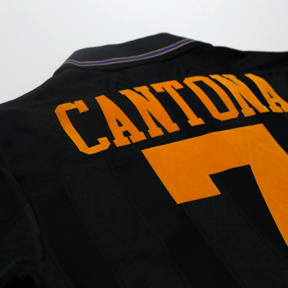 1993/95 Cantona #7 Manchester United Vintage Umbro Away Football Shirt (S)