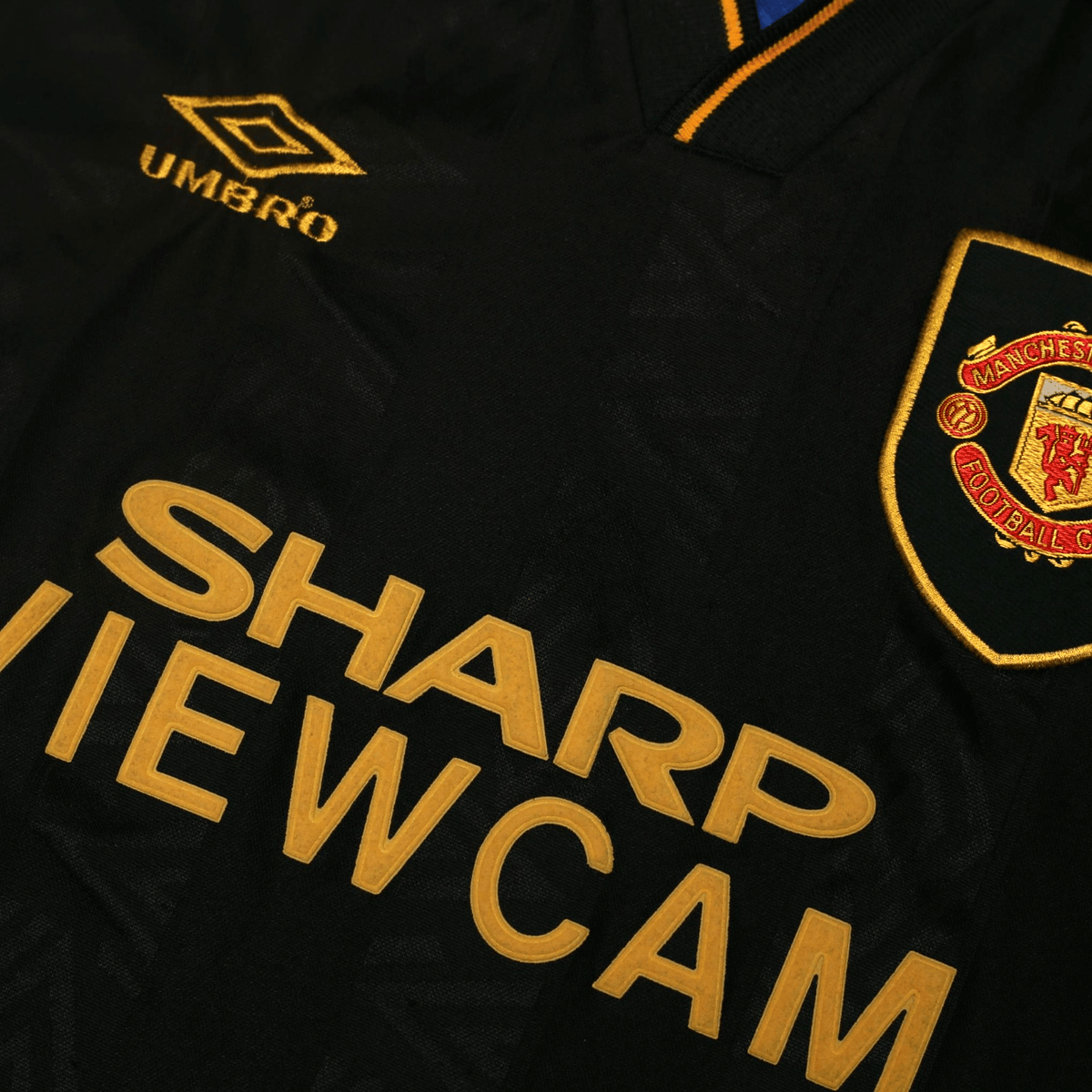 1993/95 Cantona #7 Manchester United Vintage Umbro Away Football Shirt (S)