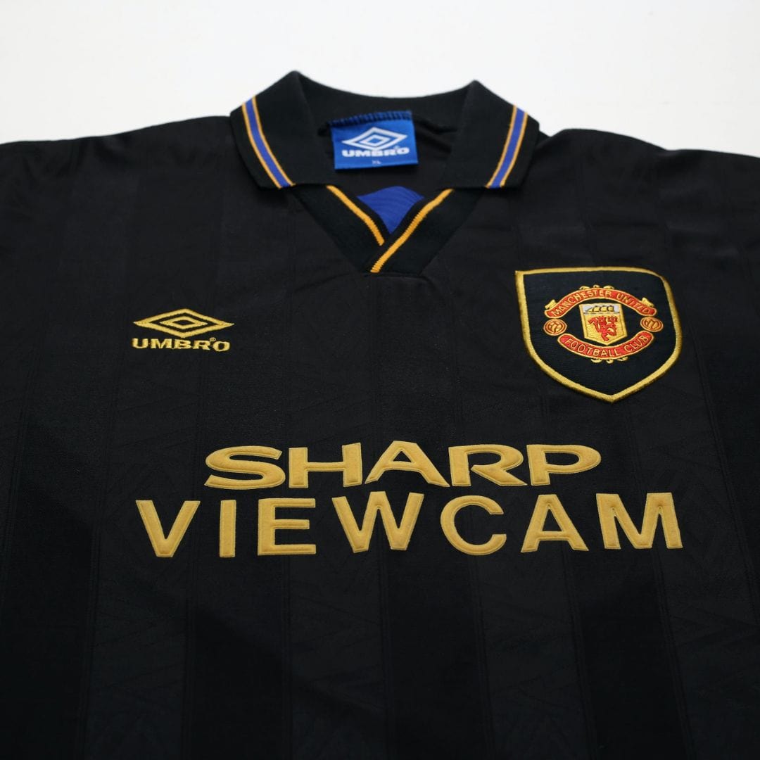 1993/95 CANTONA #7 Manchester United Vintage Umbro Away Football Shirt (XL)