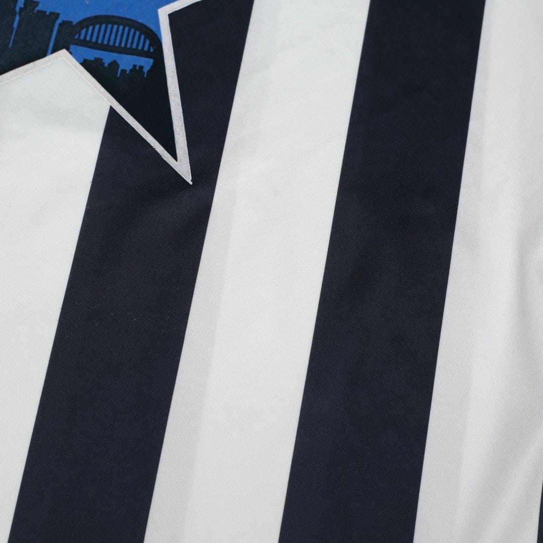 1993/95 Cole #9 Newcastle United Vintage Asics Home Football Shirt (L)