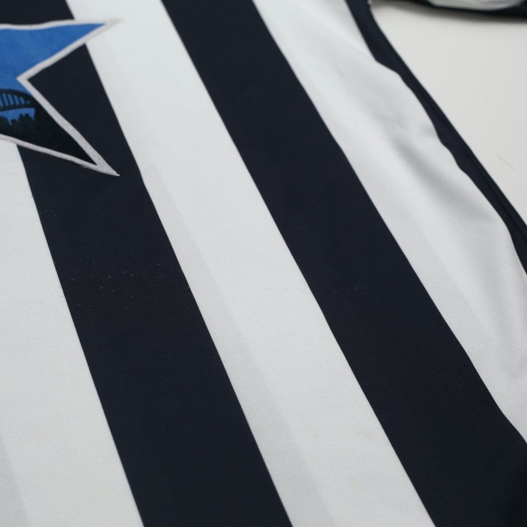 1993/95 Cole #9 Newcastle United Vintage Asics Home Football Shirt (L)