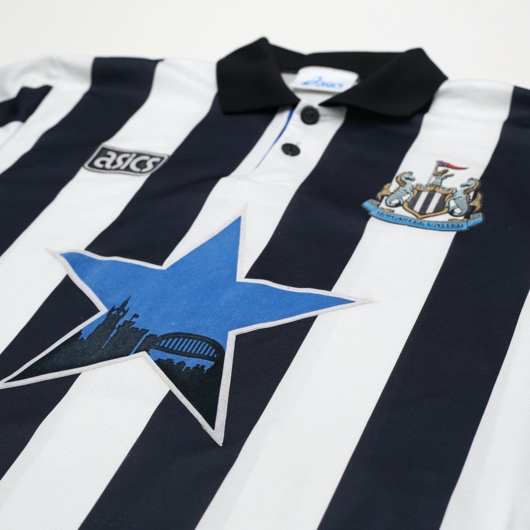 1993/95 Cole #9 Newcastle United Vintage Asics Home Football Shirt (L)