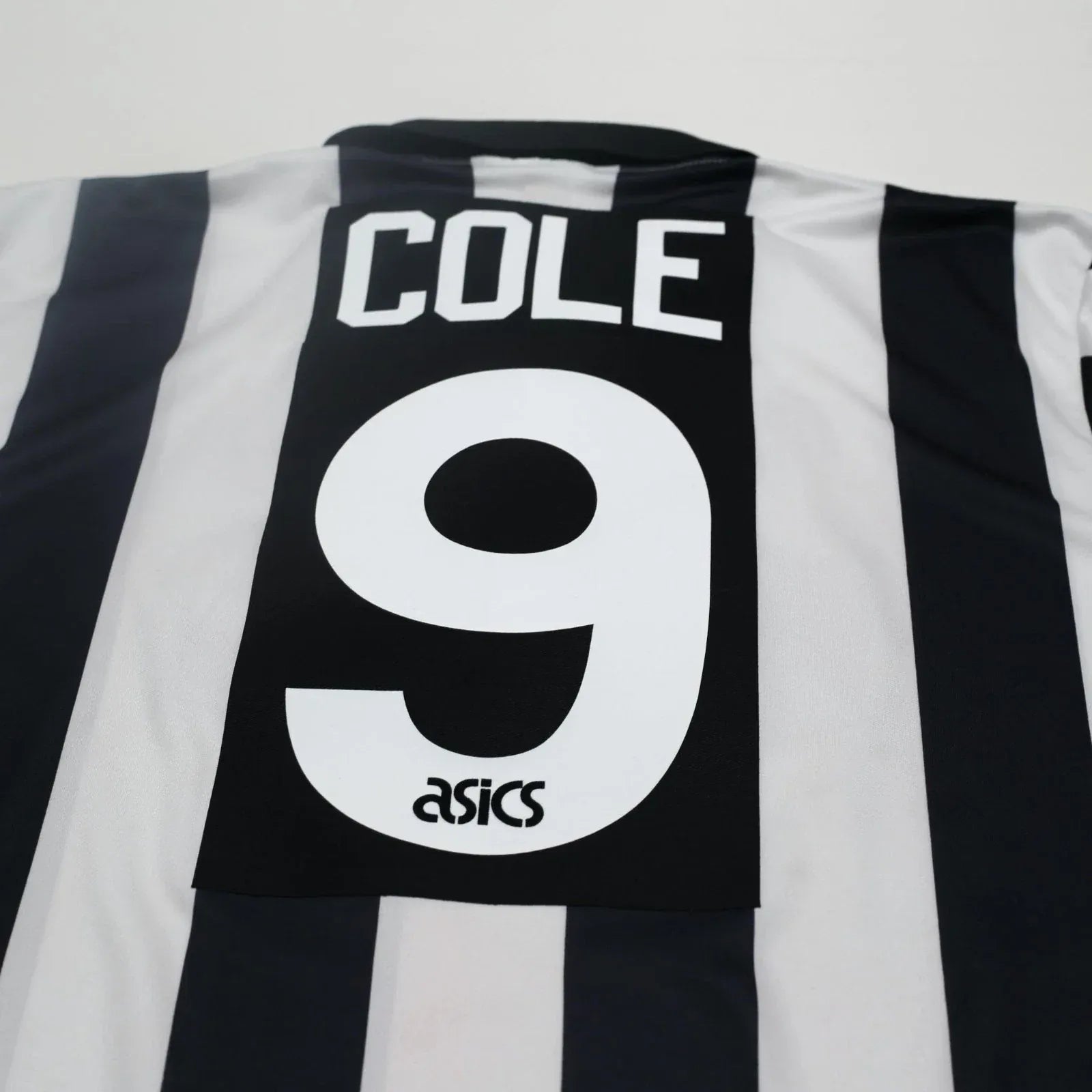 1993/95 Cole #9 Newcastle United Vintage Asics Home Football Shirt (XL)
