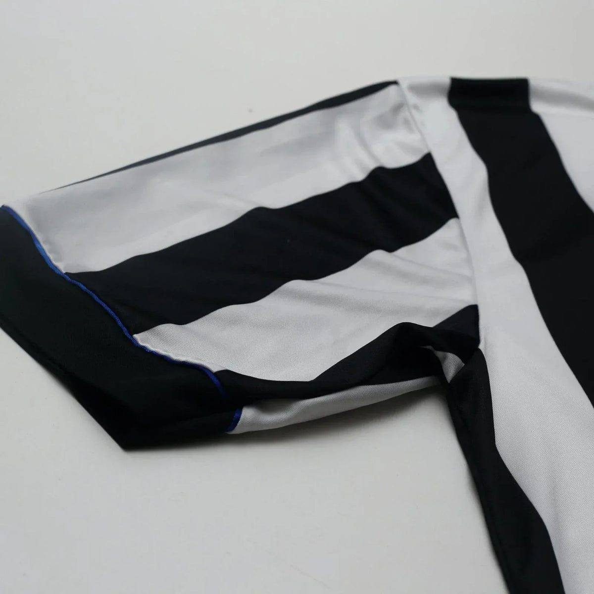 1993/95 Cole #9 Newcastle United Vintage Asics Home Football Shirt (XL)