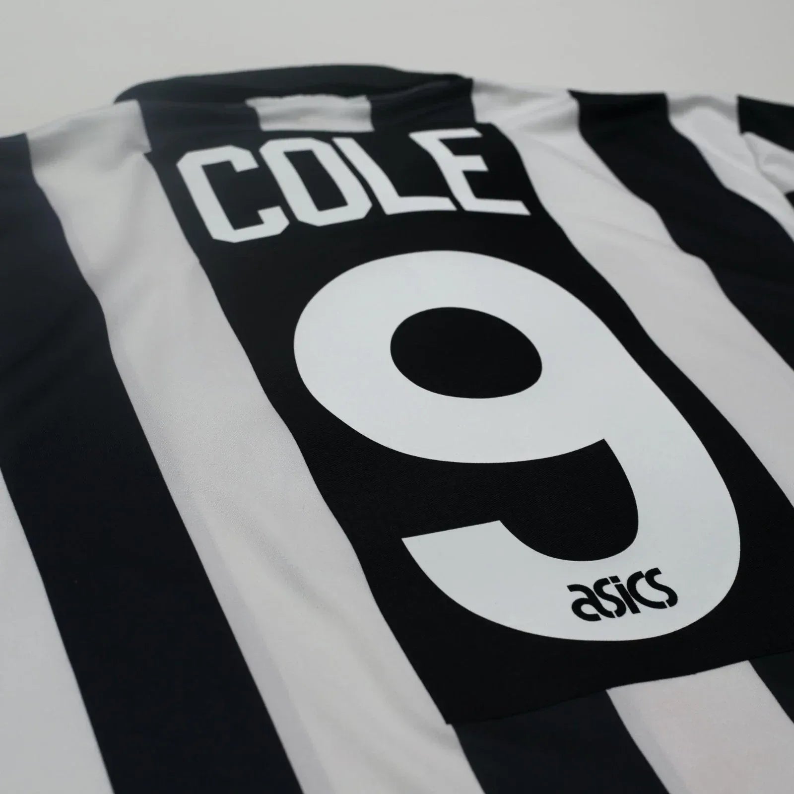 1993/95 Cole #9 Newcastle United Vintage Asics Home Football Shirt (XL)