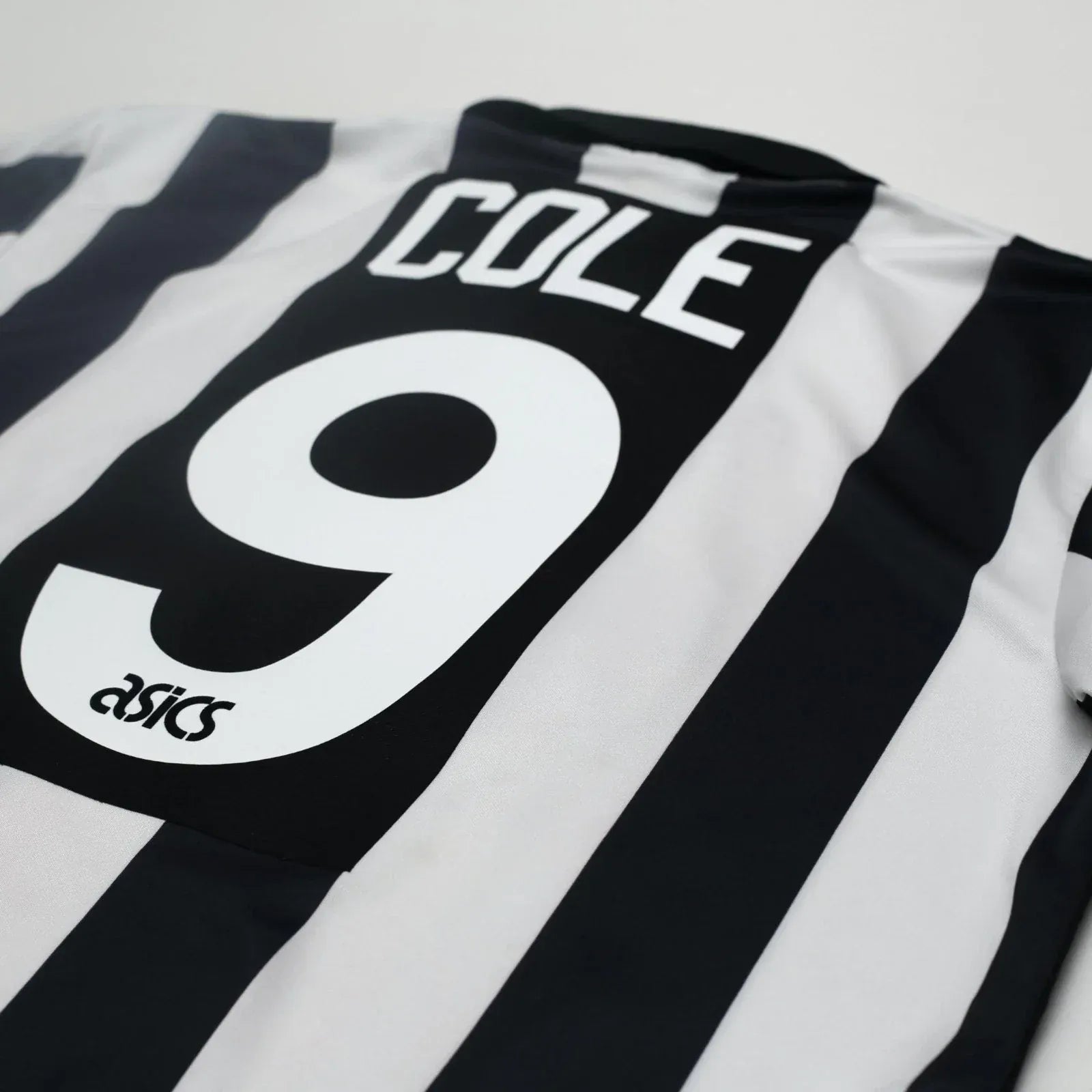 1993/95 Cole #9 Newcastle United Vintage Asics Home Football Shirt (XL)