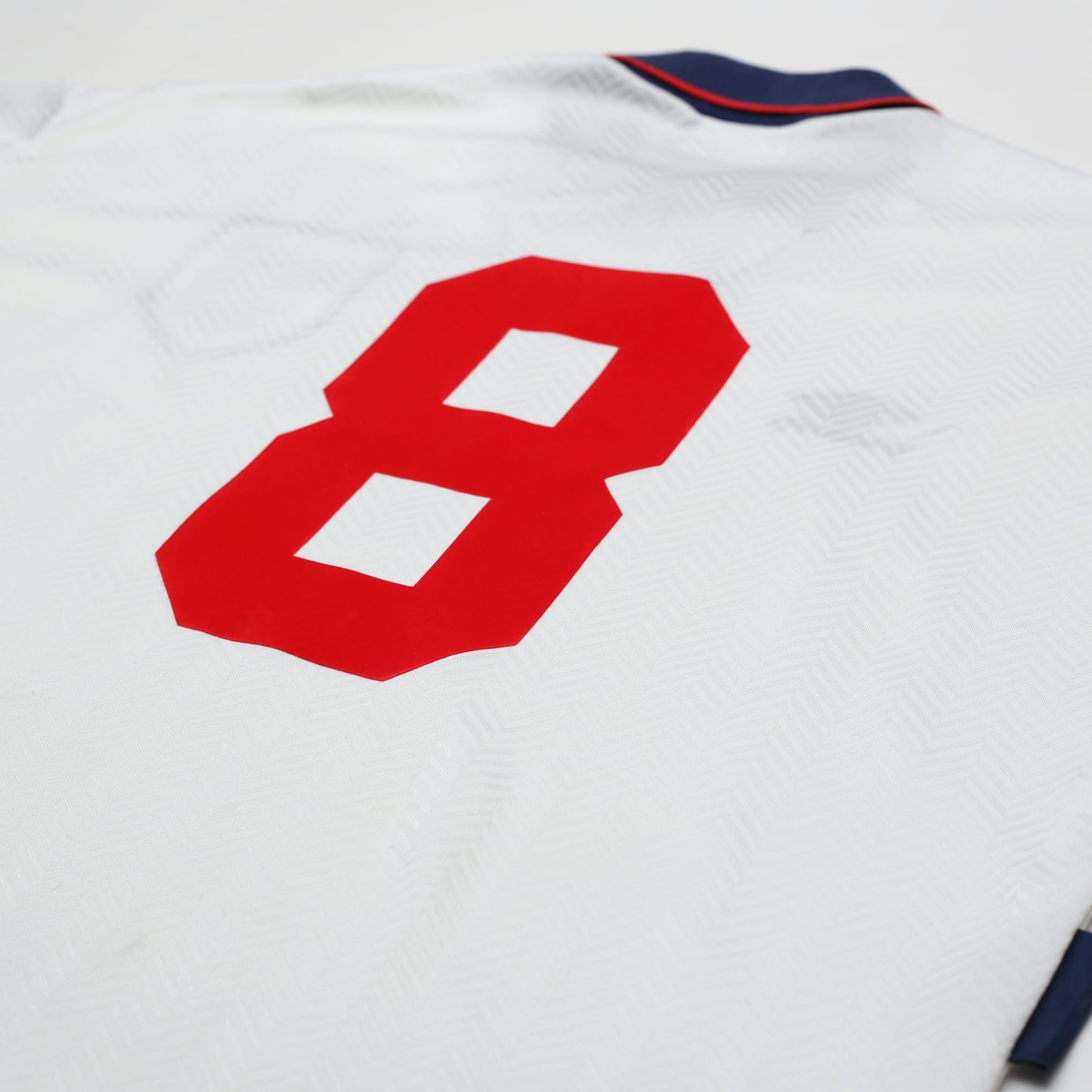 1993/95 Gascoigne #8 England Vintage Umbro Home Football Shirt (L)