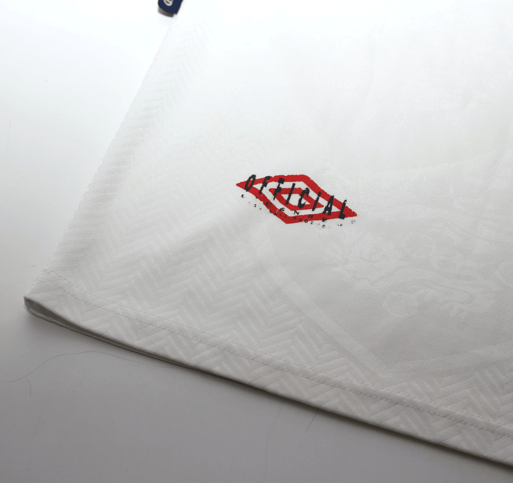 1993/95 GASCOIGNE #8 England Vintage Umbro Home Football Shirt (M)