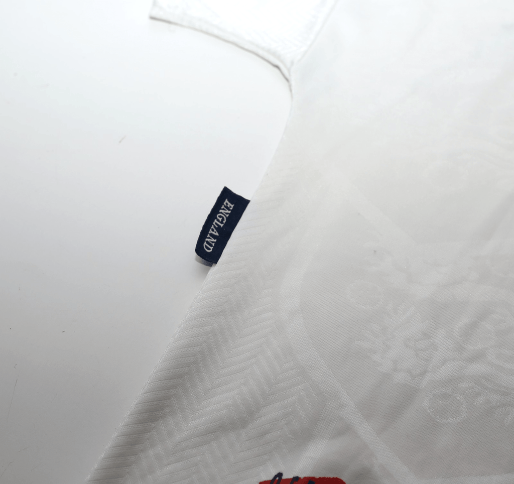 1993/95 GASCOIGNE #8 England Vintage Umbro Home Football Shirt (M)