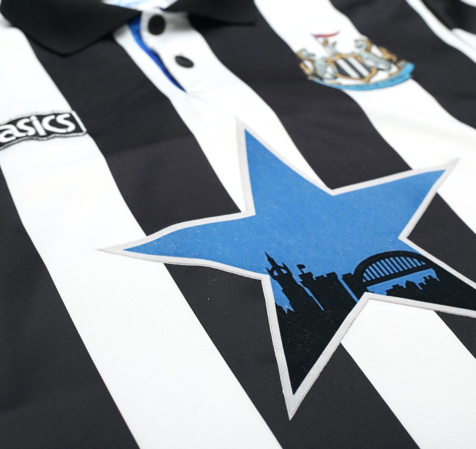 1993/95 NEWCASTLE UNITED Vintage Asics Home Football Shirt (L)