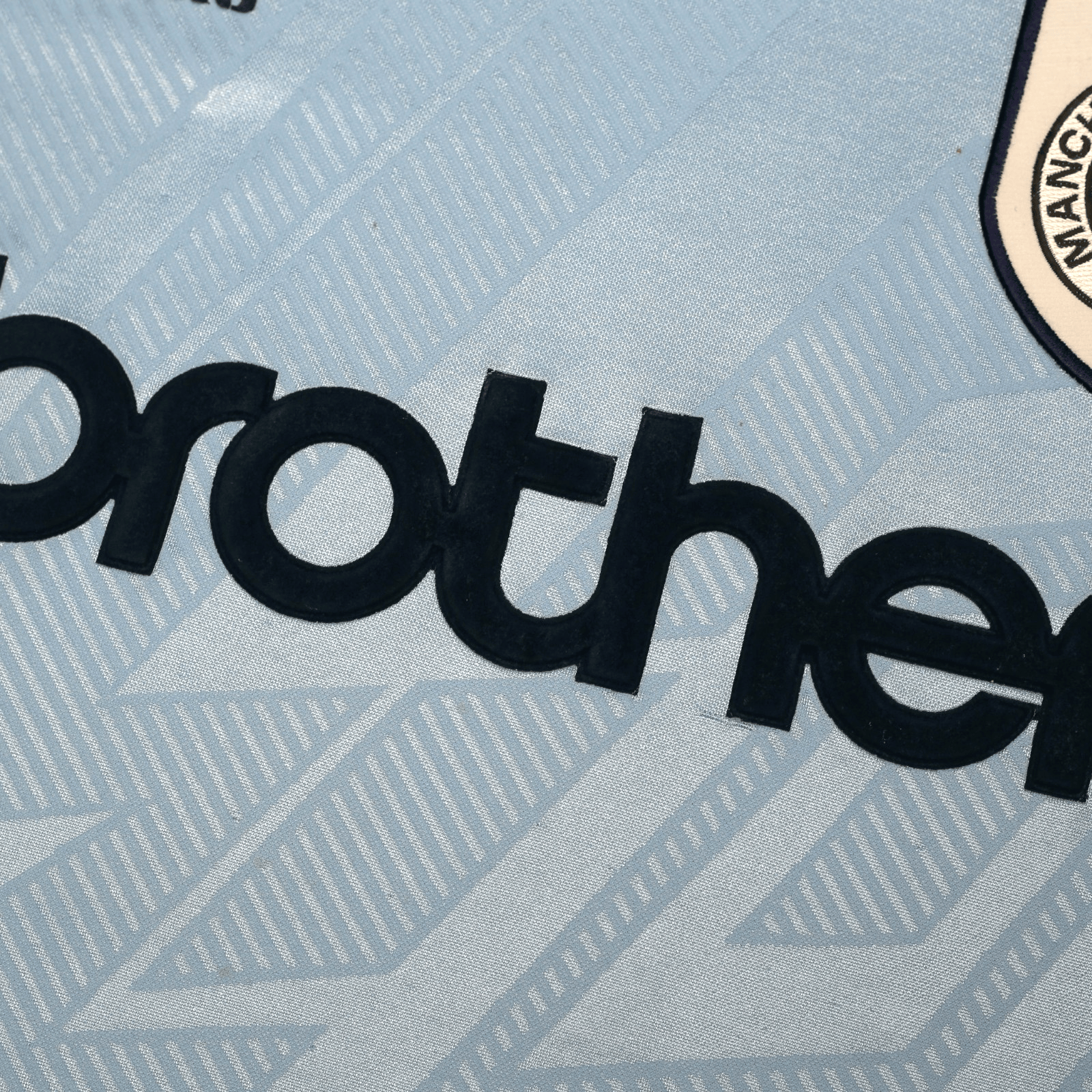1993/95 Rosler #28 Manchester City Vintage Umbro Home Football Shirt (L)