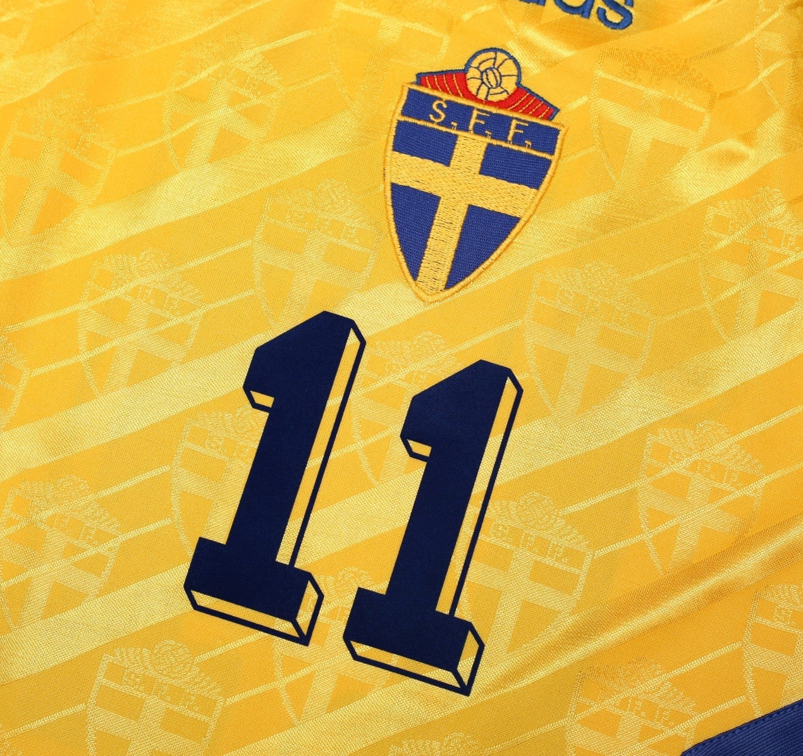 1994/95 BROLIN #11 Sweden Vintage adidas WC 94 Home Football Shirt (M)