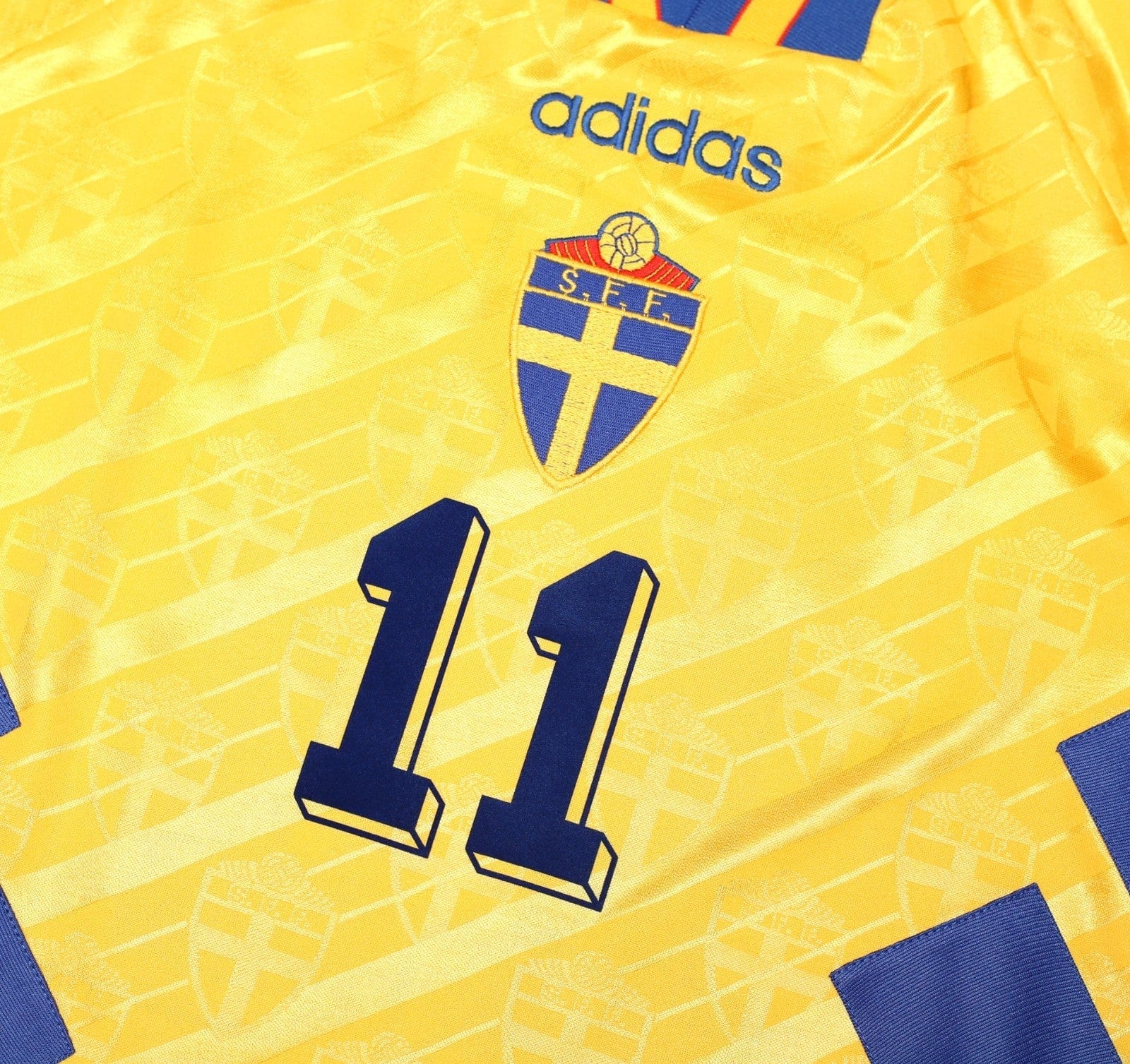 1994/95 BROLIN #11 Sweden Vintage adidas WC 94 Home Football Shirt (M)