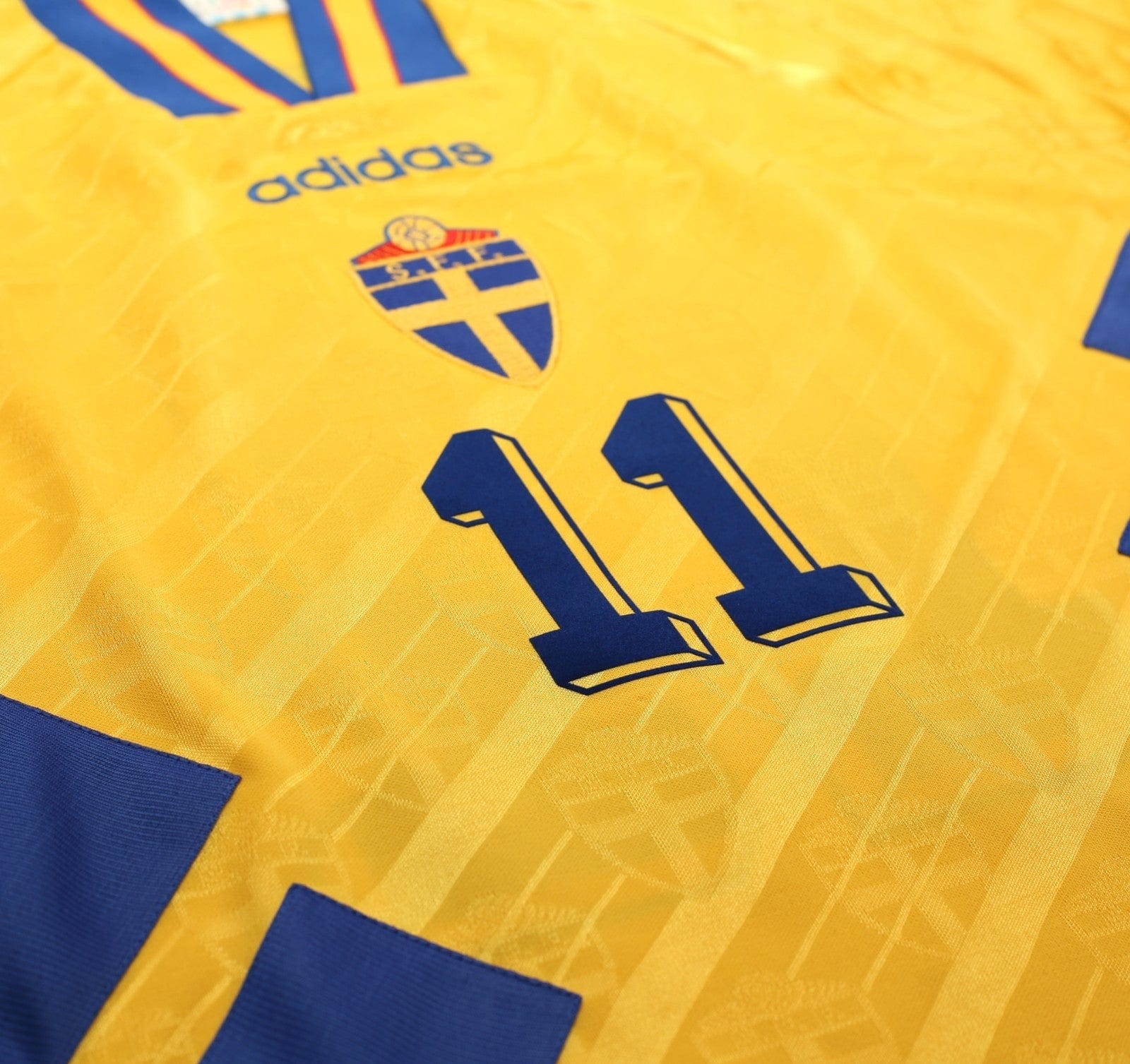 1994/95 BROLIN #11 Sweden Vintage adidas WC 94 Home Football Shirt (M)
